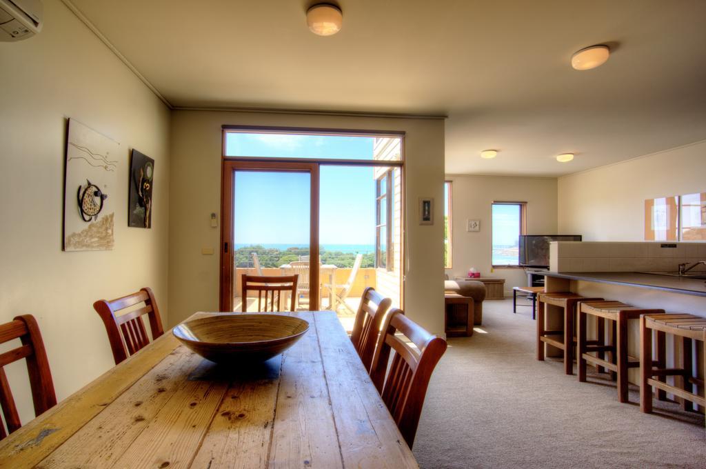 Lornebeach Apartments Room photo