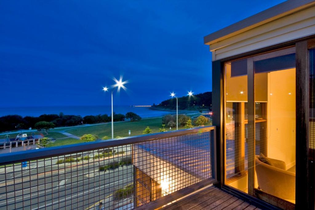 Lornebeach Apartments Exterior photo