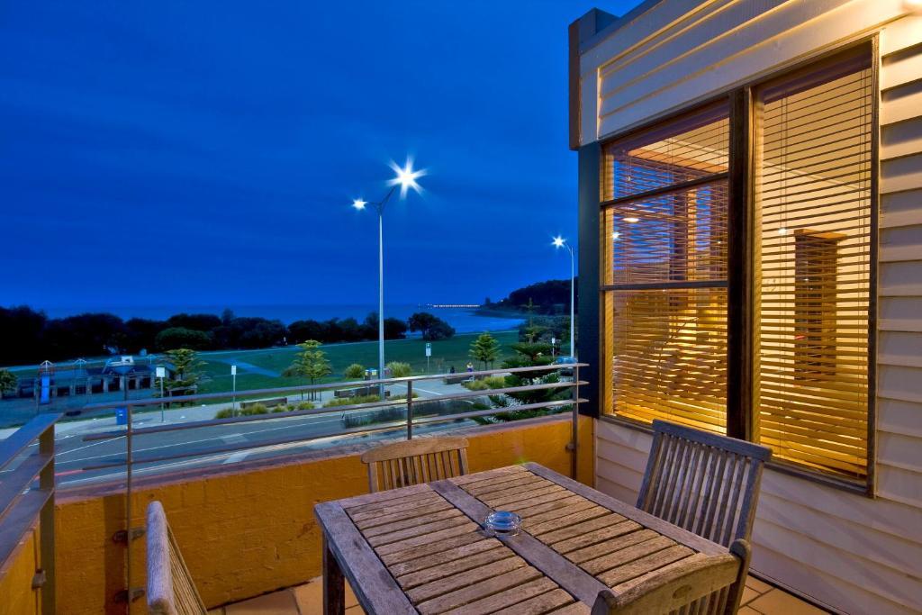 Lornebeach Apartments Exterior photo