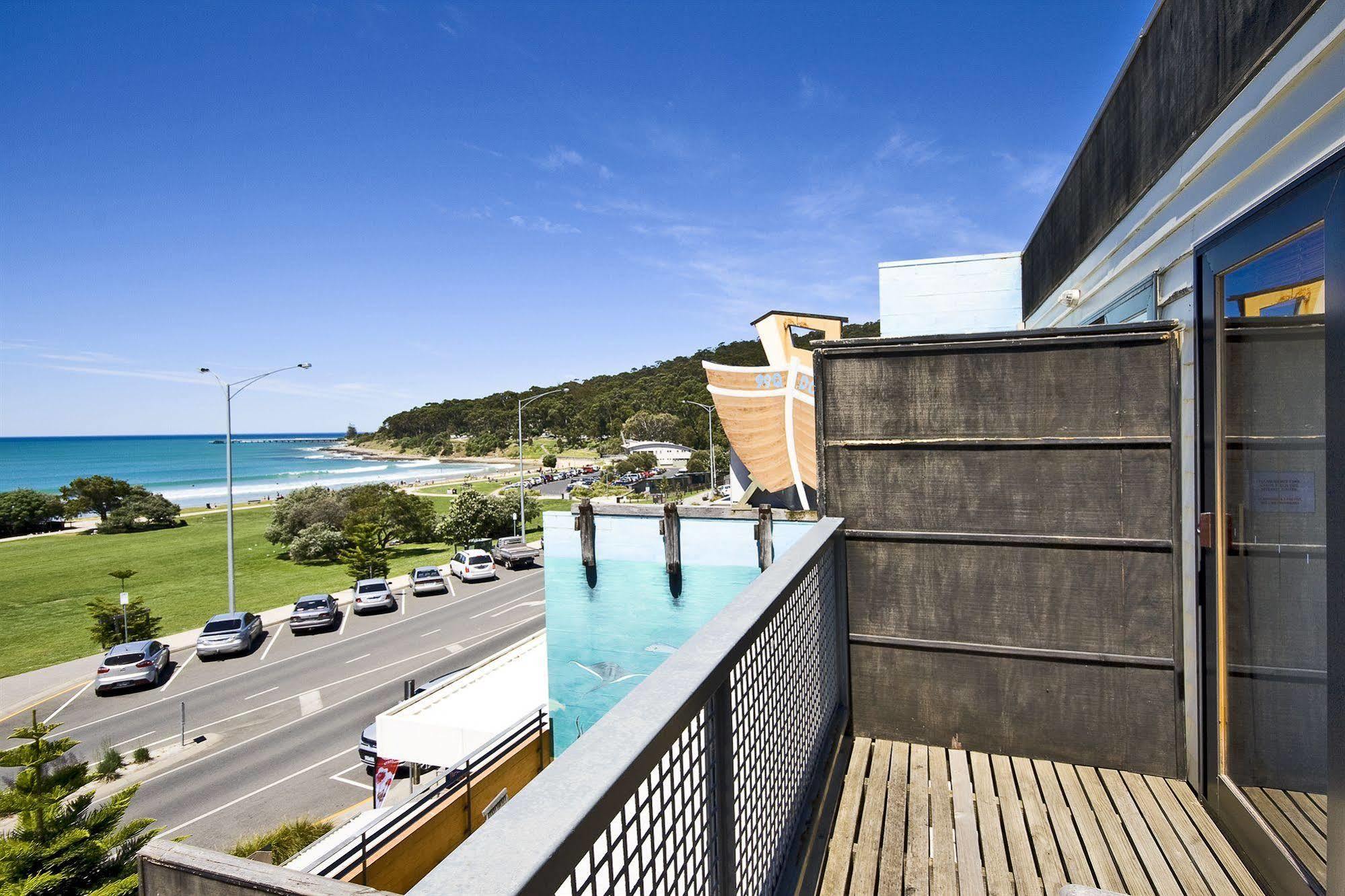 Lornebeach Apartments Exterior photo