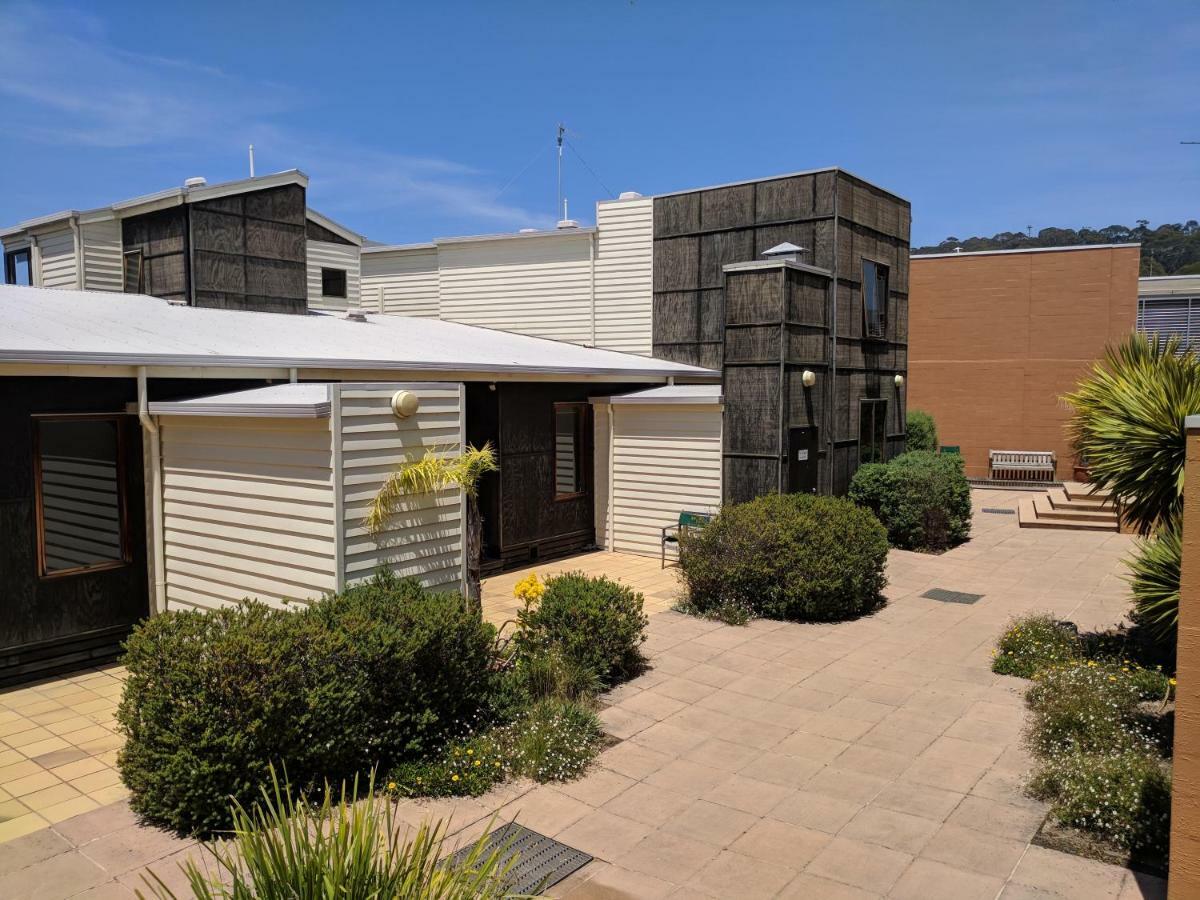 Lornebeach Apartments Exterior photo